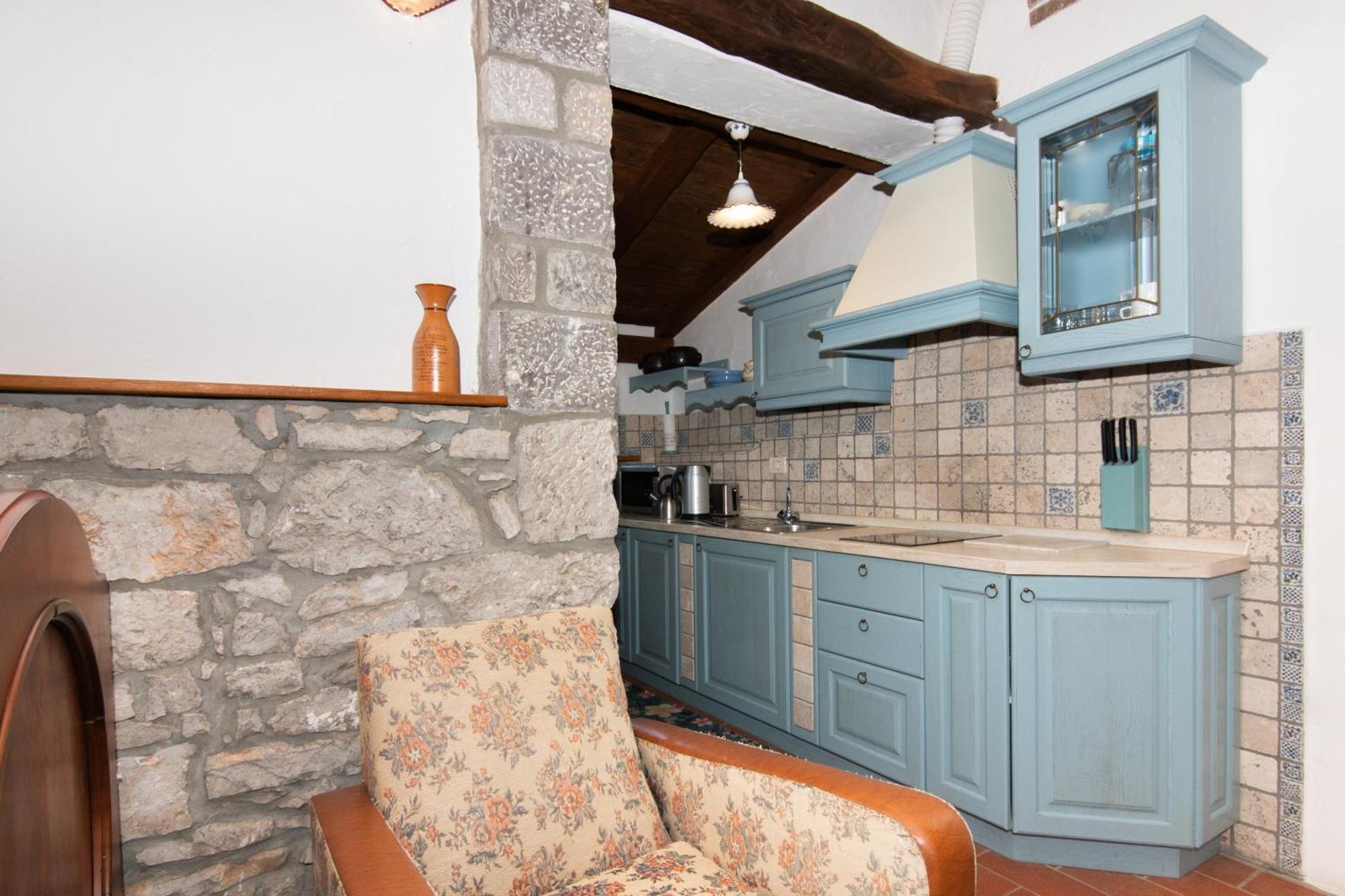 Apartments Valentinus 1800 Sežana Extérieur photo