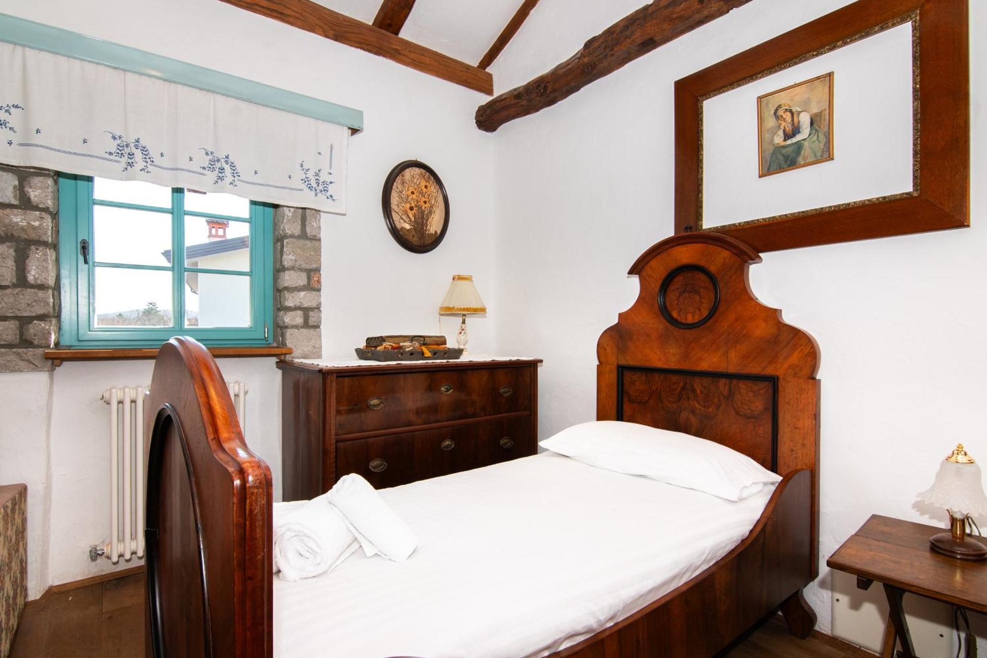Apartments Valentinus 1800 Sežana Extérieur photo