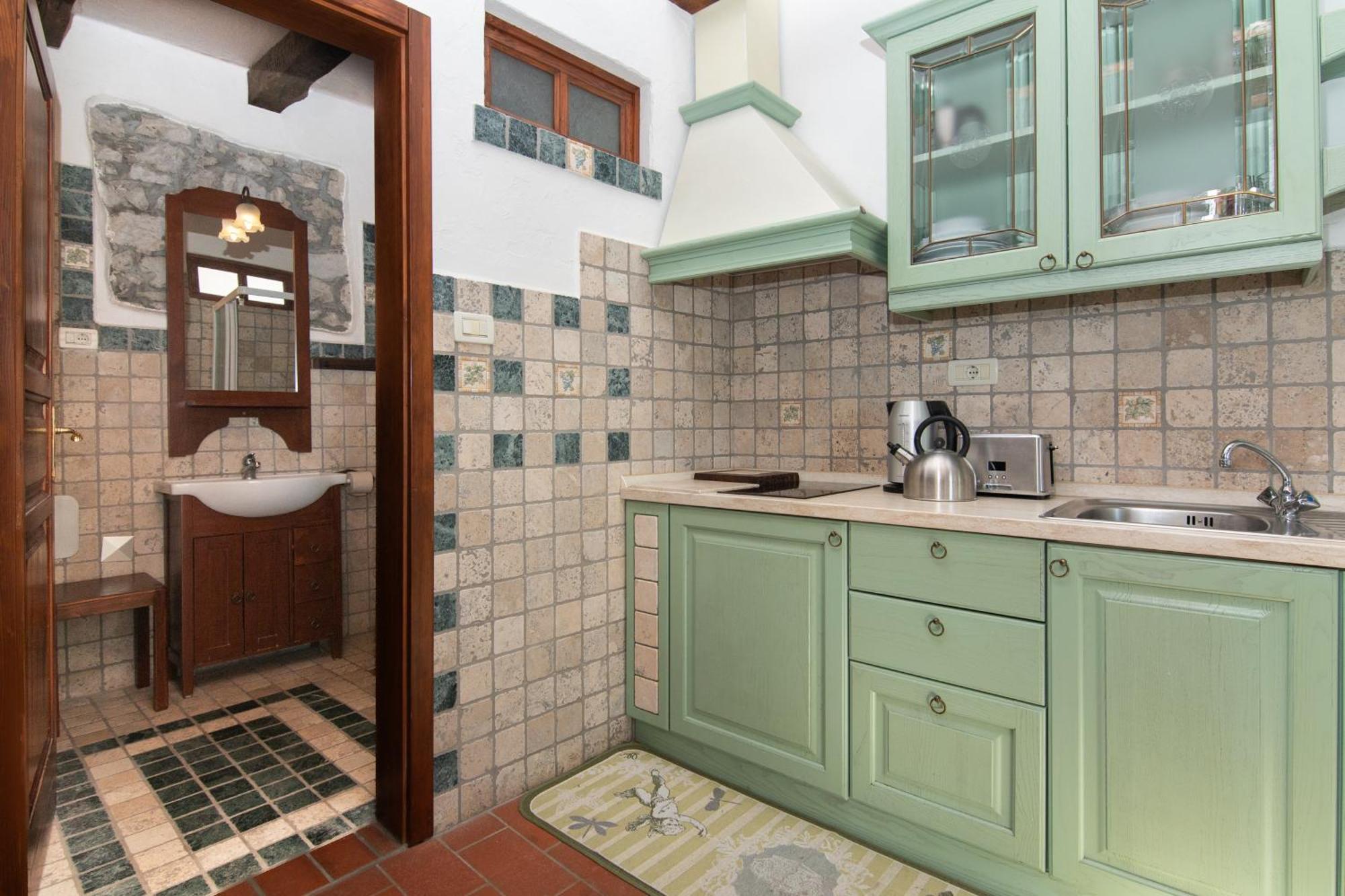 Apartments Valentinus 1800 Sežana Extérieur photo