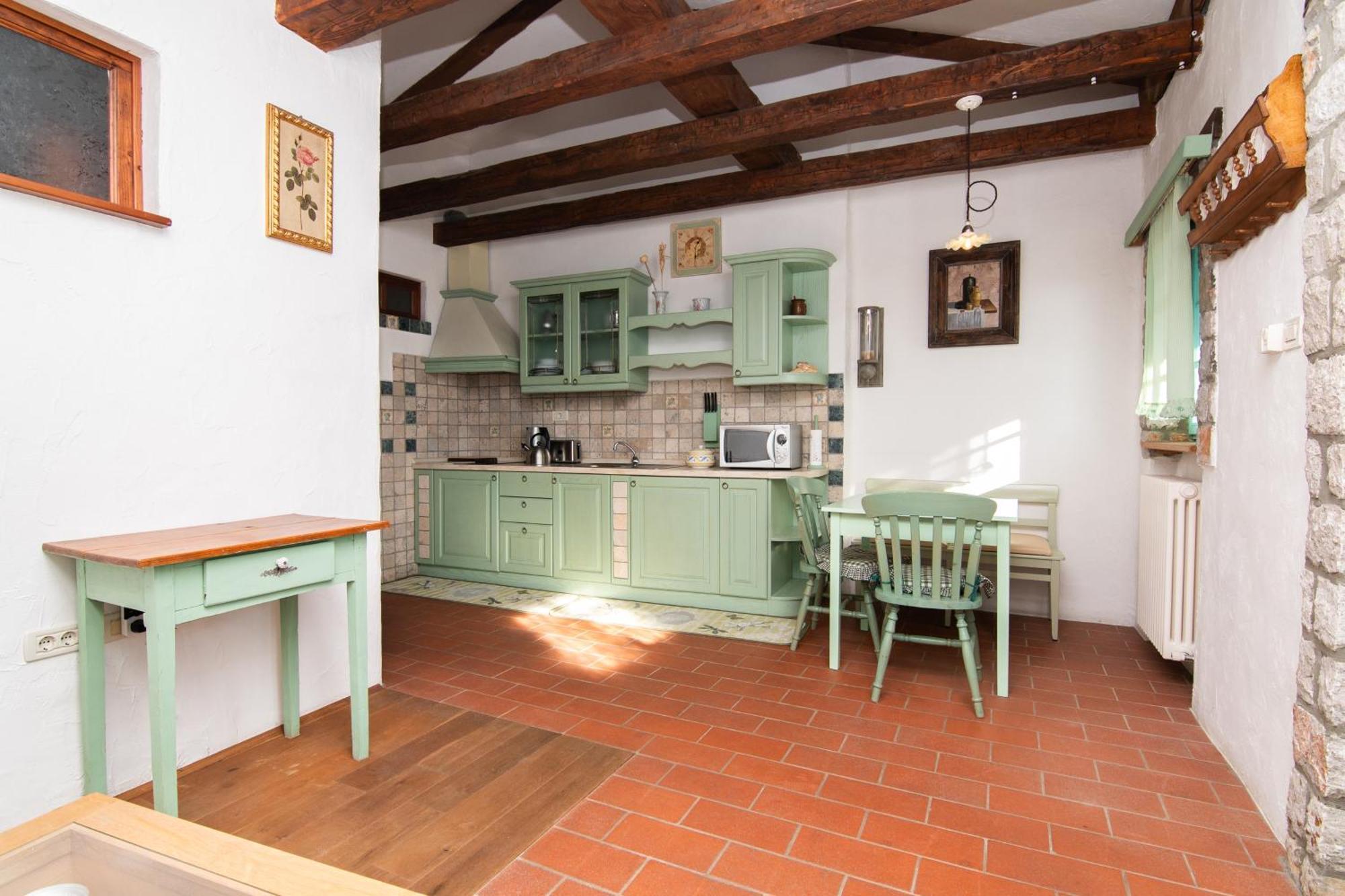 Apartments Valentinus 1800 Sežana Extérieur photo