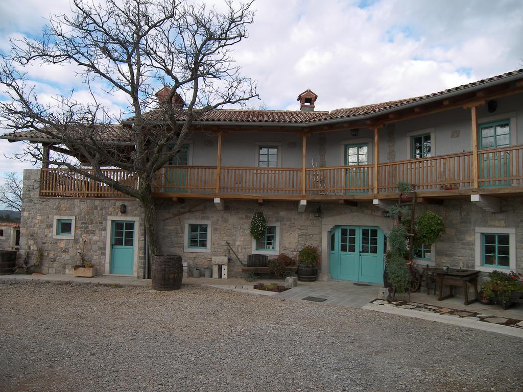 Apartments Valentinus 1800 Sežana Extérieur photo